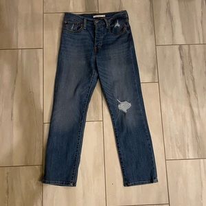 NWOT Levi ripped wedge straight leg jeans